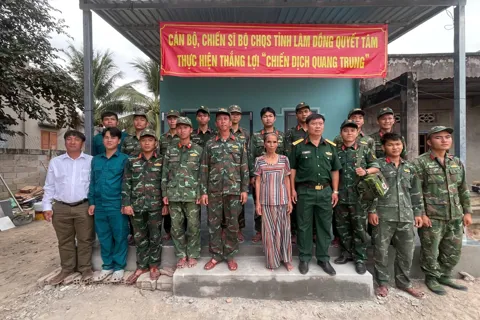 Lực lượng vũ trang tỉnh Lâm Đồng dựng lại ngôi nhà, xây lên niềm vui