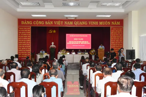 Lâm Đồng: ứng cử viên đại biểu Quốc hội khóa XVI cam kết gắn bó, lắng nghe ý kiến cử tri 