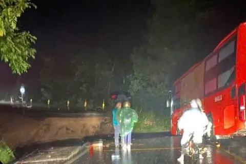 Lâm Đồng công bố tình huống khẩn cấp về thiên tai sau sự cố đứt đôi đèo Mimosa