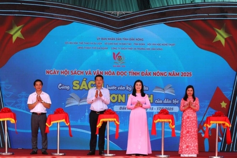 Khai mạc Ngày hội Sách và Văn hóa đọc tỉnh Đắk Nông năm 2025
