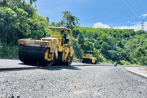 Đẩy nhanh tiến độ thi công dự án Quốc lộ 14E