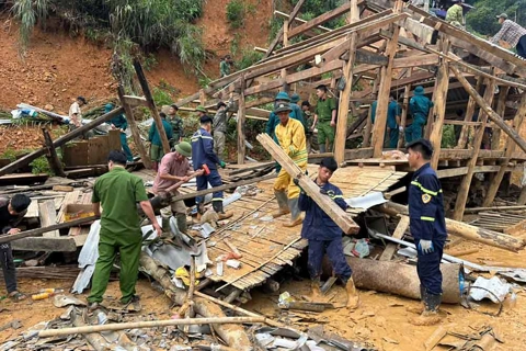 Sơn La di dời khẩn cấp các hộ dân khỏi vùng sạt lở