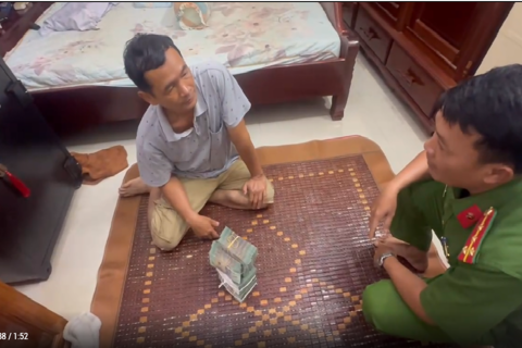 Bắt nhanh đối tượng trộm 1,8 tỷ đồng trước văn phòng công chứng ở Đồng Nai