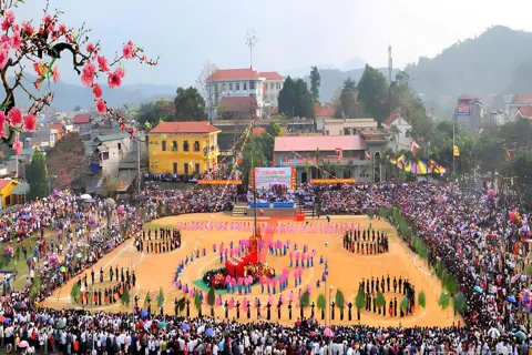 Điện Biên đăng cai Lễ hội Ném còn 3 nước Việt Nam - Lào - Trung Quốc