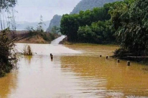 Quảng Bình: 2 chị em bị lũ cuốn khi đi bắt ếch trong đêm 