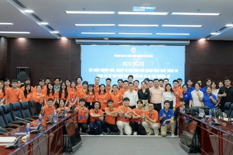 Đà Nẵng đưa 105 sinh viên công nghệ thông tin về hỗ trợ xã, phường