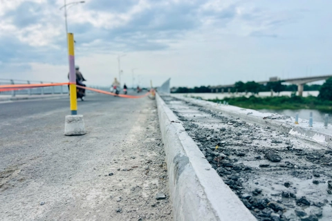 Áp lực giao thông, cầu Câu Lâu cũ dự kiến thông xe sớm