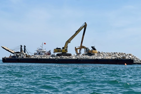 Đà Nẵng đẩy nhanh tiến độ dự án chống xói lở bờ biển Hội An