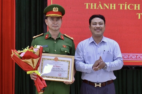 Đà Nẵng: liên tiếp bắt giữ nhiều đối tượng ma túy, Công an xã Thăng Bình được khen thưởng