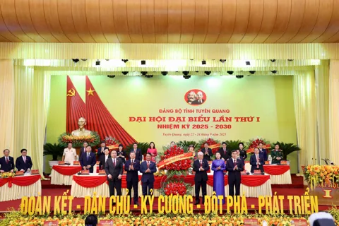 Ông Hầu A Lềnh giữ chức Bí thư Tỉnh ủy Tuyên Quang 