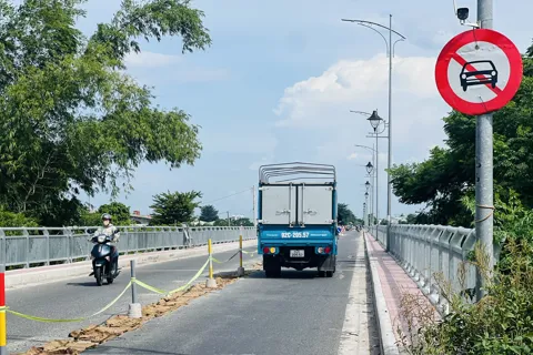 Đà Nẵng: cầu Câu Lâu cũ thông xe không lớn hơn 10 tấn