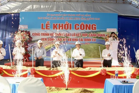 Đà Nẵng khởi công kè chống sạt lở sông Tam Kỳ
