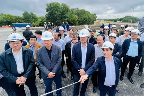 Lãnh đạo thành phố Đà Nẵng thúc đẩy tiến độ các dự án trọng điểm