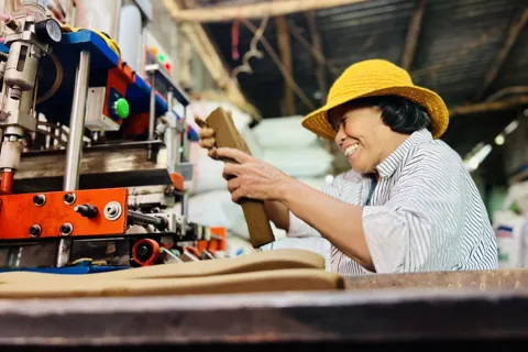 Làng nghề hương nức tiếng Đà Nẵng hối hả dịp cận Tết