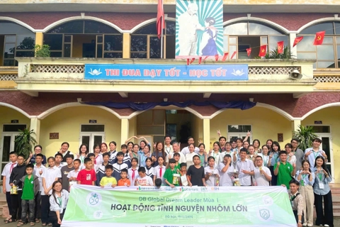 DB Global Dream Leader lan tỏa kỹ năng sống qua hoạt động nhóm lớn tại Trường chuyên biệt Bình Minh
