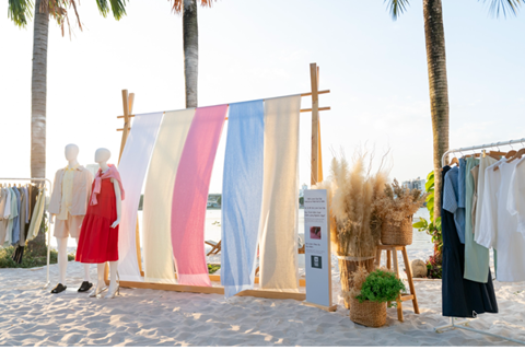 UNIQLO giới thiệu cảm hứng “Màu Sắc Mới, Kiểu Dáng Mới” của BST LifeWear Xuân/Hè