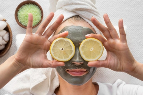Gợi ý skincare cho người hay đi biển đơn giản mà hiệu quả