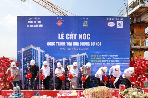 Hanoi Melody Residences chính thức cất nóc tòa căn hộ đầu tiên