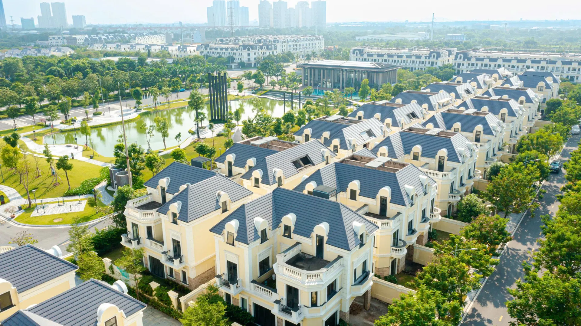 Làn sóng dịch chuyển ra vùng ven: Vì sao Tây Hà Nội được “chọn mặt gửi vàng”?