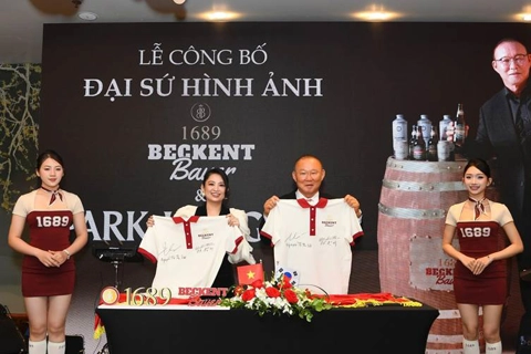 Điểm nhấn độc bản tại Lễ công bố Đại sứ hình ảnh thương hiệu 1689 BECKENT BAUER
