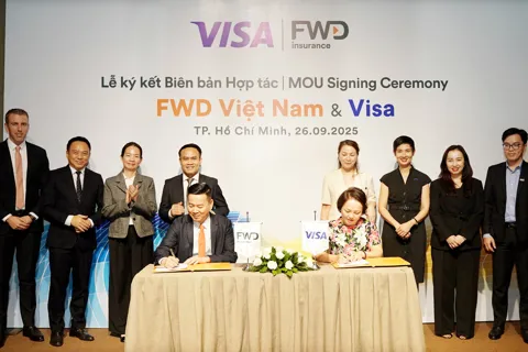 FWD Việt Nam hợp tác với Visa thúc đẩy dịch vụ bảo hiểm số