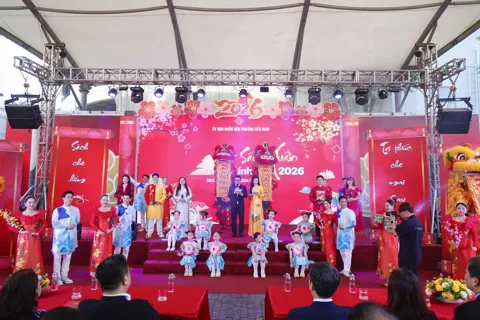 Không khí Tết rộn ràng trên Phố Sách Xuân Bính Ngọ 2026