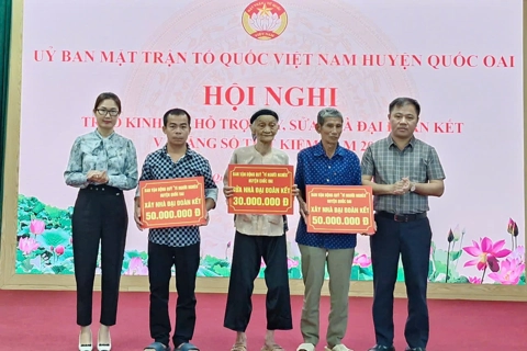 Mặt trận Tổ quốc huyện Quốc Oai hỗ trợ 1,61 tỷ đồng cho hộ có hoàn cảnh khó khăn