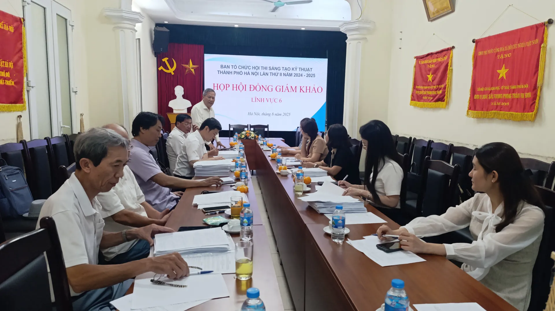 Nhiều sáng kiến trong lĩnh vực vật liệu, năng lượng và giao thông vận tải đạt giải Hội thi Sáng tạo Kỹ thuật Hà Nội lần 2