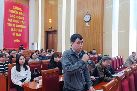 Tiếp xúc cử tri phường Yên Sở: nóng các vấn đề học đường