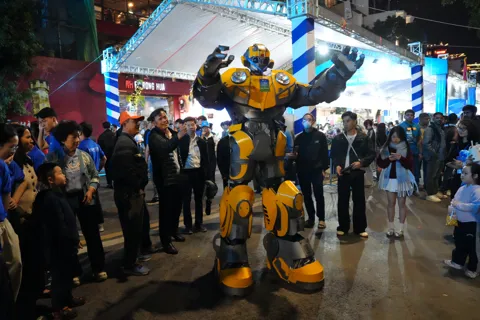 Techfest Việt Nam 2025: Choáng ngợp trước “bữa tiệc” công nghệ giữa lòng Thủ đô