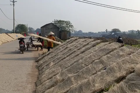 Ưu tiên dùng hàng Việt – tiếp sức cho làng nghề vươn lên trong thời kỳ hội nhập