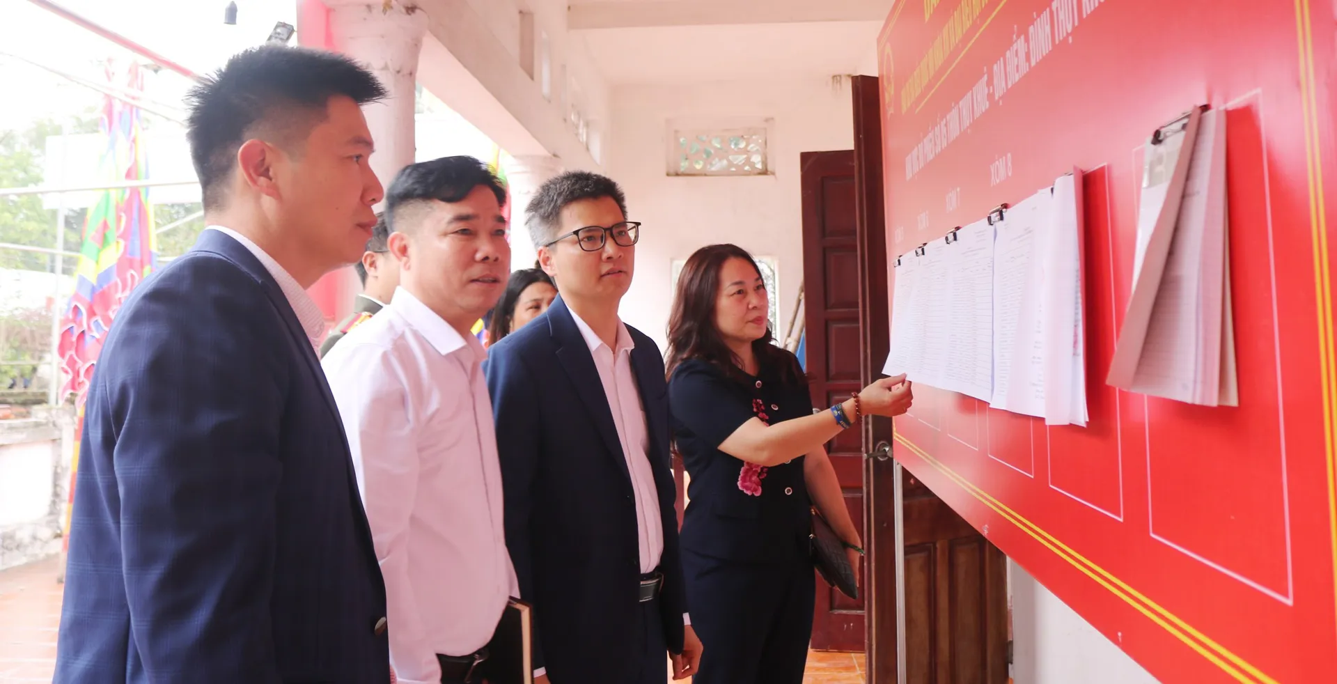 Quốc Oai chủ động rà soát, hoàn thiện các điều kiện tại điểm bầu cử