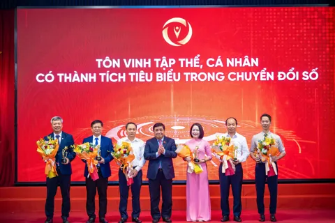 Việt Nam tăng tốc chuyển đổi số, hướng tới mô hình tăng trưởng mới