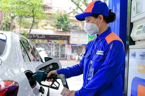 Giảm thuế VAT xăng dầu – tạo hiệu ứng tốt tới cả nền kinh tế