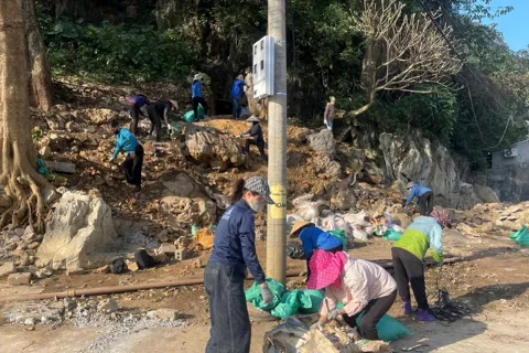 Xây dựng Hương Sơn thành miền quê đáng sống
