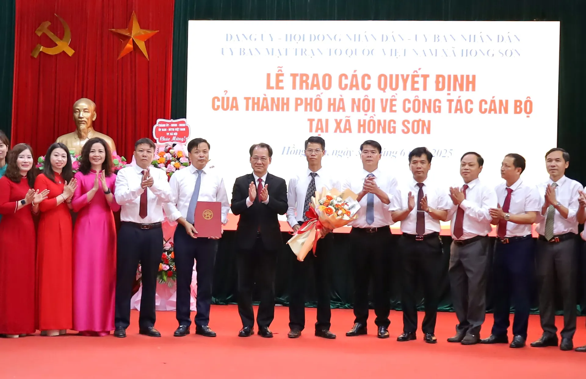 Đảng bộ xã Hồng Sơn có 67 tổ chức Đảng trực thuộc