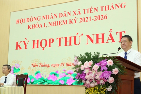 Xã Tiến Thắng: bắt tay vào công việc, vì Nhân dân phục vụ