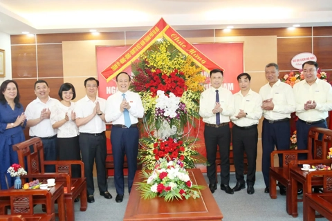 Một thế kỷ chiến đấu vì đất nước và Nhân dân
