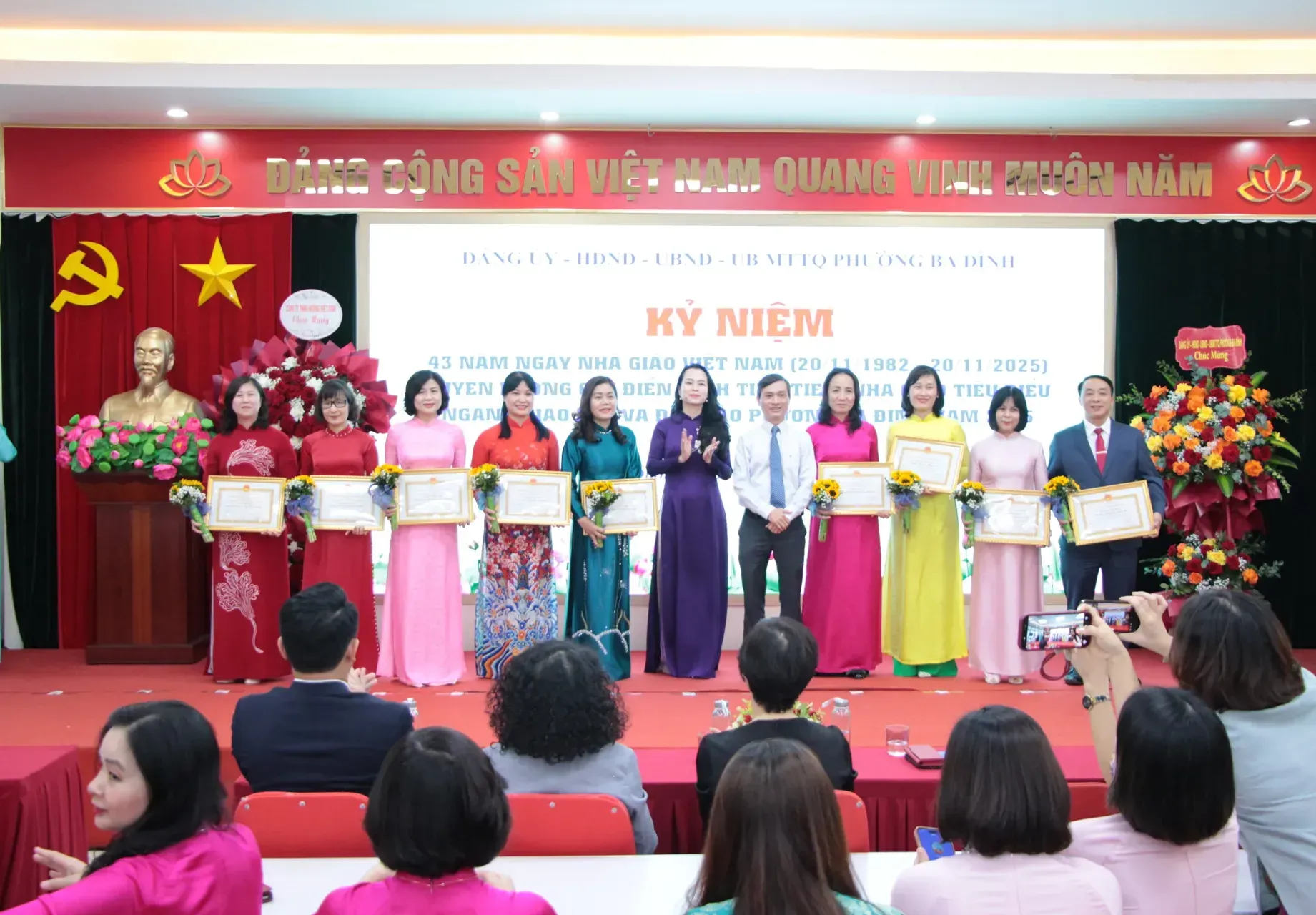 Phường Ba Đình tuyên dương nhà giáo tiêu biểu