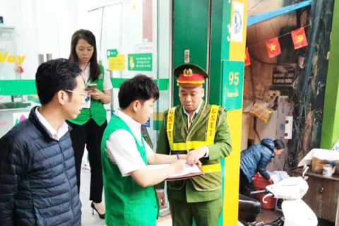 Phường Giảng Võ ra quân lập lại trật tự, kỷ cương, văn minh đô thị