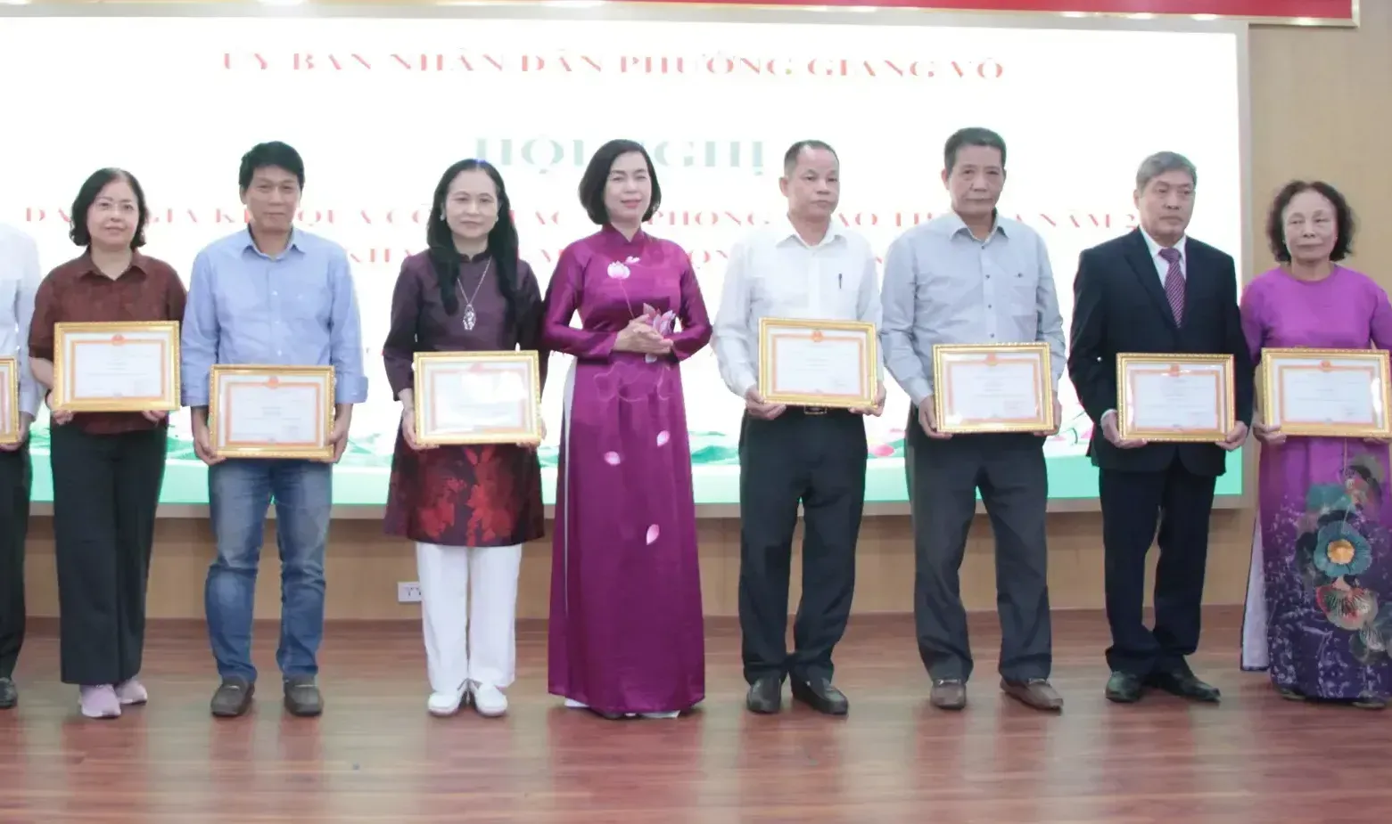 Phường Giảng Võ phát động phong trào thi đua với tinh thần đoàn kết đổi mới