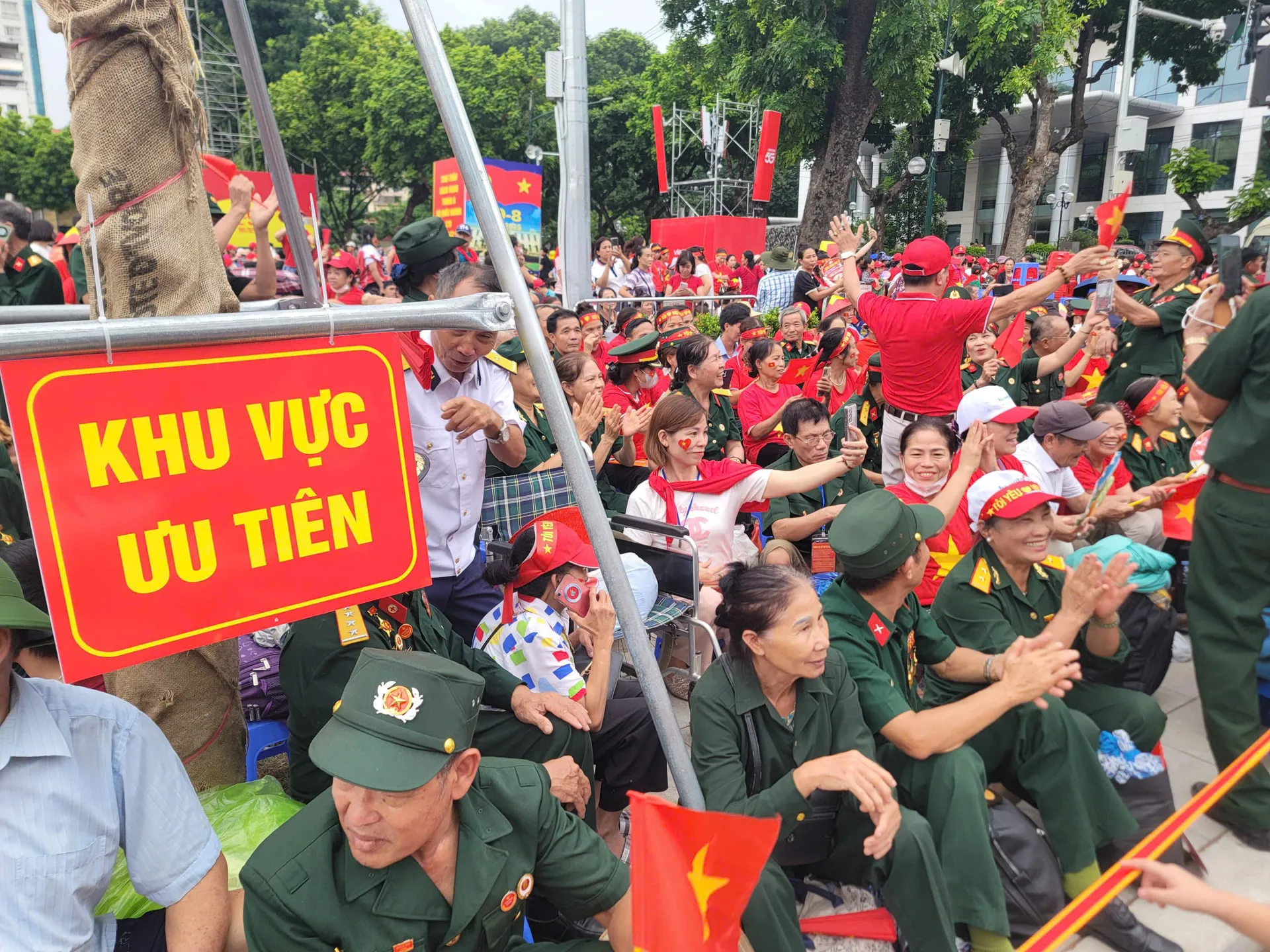 Phường Ba Đình bố trí 6 điểm để Nhân dân nghỉ qua đêm xem diễu binh