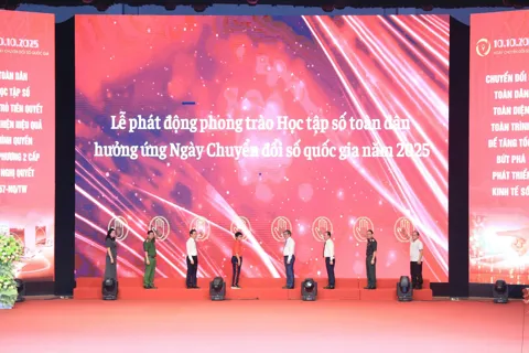 Hà Nội phát động Phong trào “Học tập số toàn dân”: "Gần dân hơn - Nhanh hơn - Hiệu quả hơn"