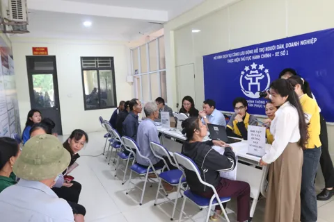 Người dân hài lòng với Mô hình xe “Dịch vụ công lưu động”