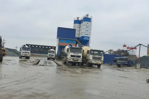Xã Hạ Bằng tạm dừng trạm trộn bê tông chưa đủ điều kiện vẫn hoạt động nhiều năm