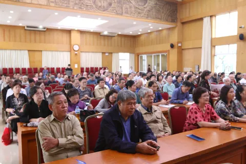 Phường Hoàn Kiếm hưởng ứng Ngày Pháp luật Việt Nam 2025
