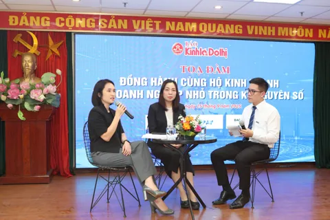Phường Hoàn Kiếm đồng hành cùng hộ kinh doanh chuyển đổi số