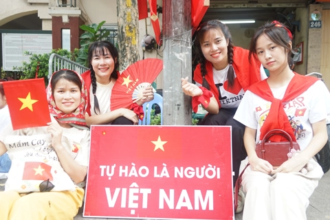 Mỗi hành động đẹp, giúp đỡ đồng bào làm lan tỏa lòng yêu nước
