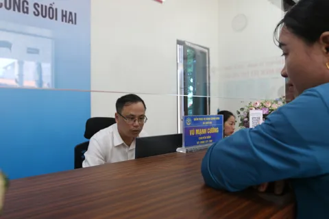 Chuyển đổi số từ thực tiễn: iHanoi thay đổi cách người dân tiếp cận dịch vụ công