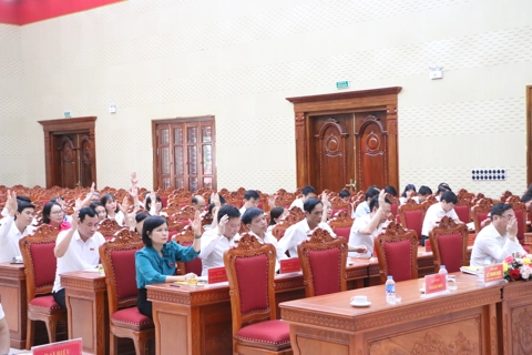 Thông qua 3 Nghị quyết về cập nhật, điều chỉnh kế hoạch đầu tư công trung hạn
